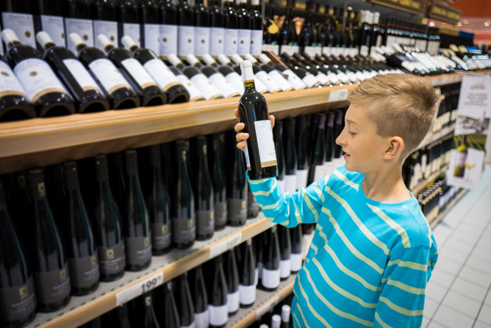 Scopri di più sull'articolo Vino a tavola: Bambini sì, Bambini no